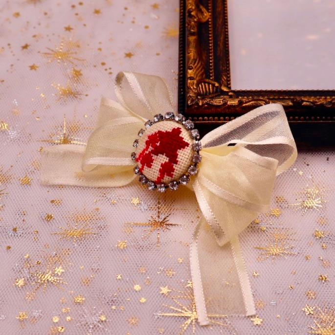 流れ星のバレッタ クロスステッチ刺繍1枚目の画像